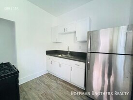 939 Valencia St in Los Angeles, CA - Building Photo