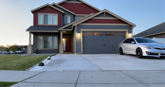 4724 N Tanager St in Moses Lake, WA - Foto de edificio - Building Photo