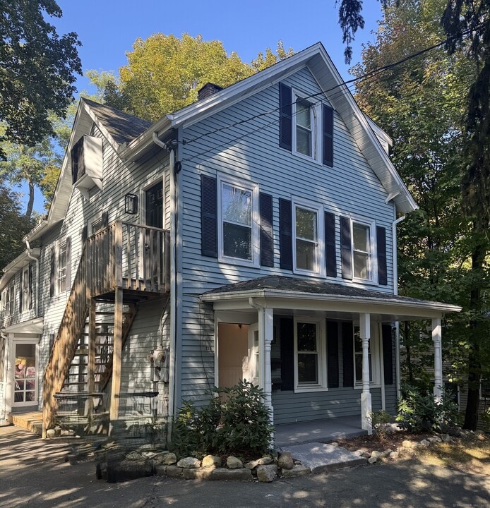 115 Wilton Rd in Westport, CT - Building Photo