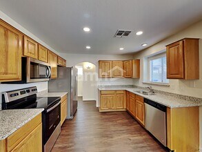 12866 W Alvarado Rd in Avondale, AZ - Building Photo - Building Photo