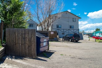 Fontaine Manor in Federal Heights, CO - Building Photo - Building Photo