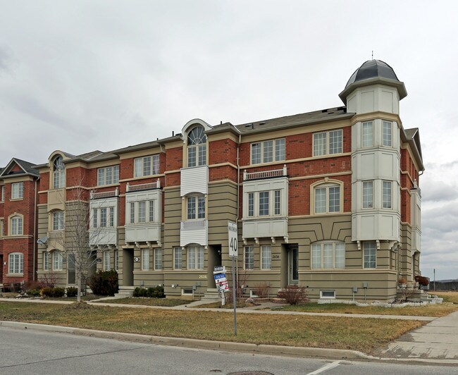 2628-2636 Bur Oak Ave