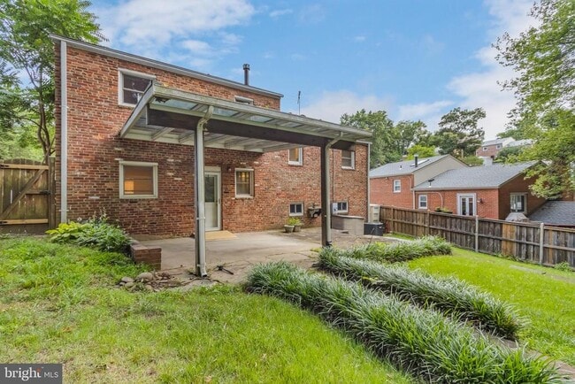 5209 6th Pl S in Arlington, VA - Building Photo - Building Photo