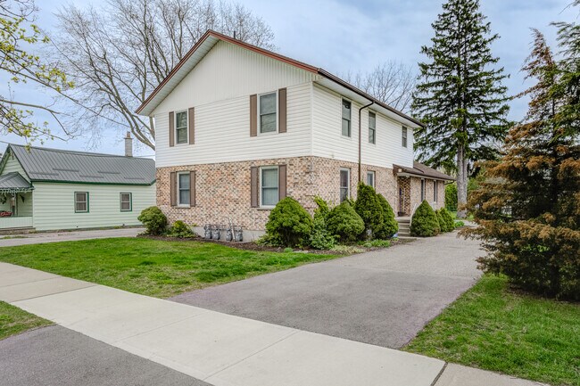 22 Clarence St in Aylmer, ON - Building Photo - Building Photo