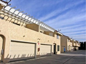 21910 Belshire Ave in Hawaiian Gardens, CA - Building Photo - Building Photo