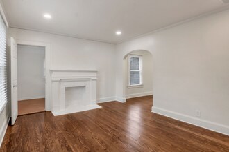 624 Stokeswood Ave SE in Atlanta, GA - Foto de edificio - Building Photo