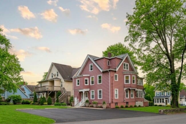 110 S Orchard St, Unit 110 C South Orchard St in Wallingford, CT - Foto de edificio - Building Photo