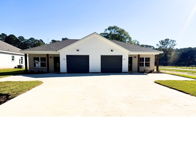 391 May St