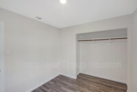 9907 Lanewell St photo'