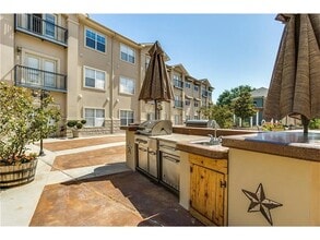 3102 Kings Rd, Unit 2308 in Dallas, TX - Building Photo - Building Photo