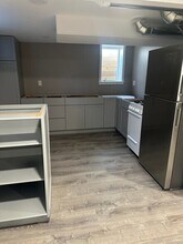 309 W Hoover Ave, Unit B in Ann Arbor, MI - Building Photo - Building Photo