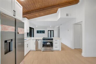 7151 NW 45th Ct in Lauderhill, FL - Building Photo - Building Photo