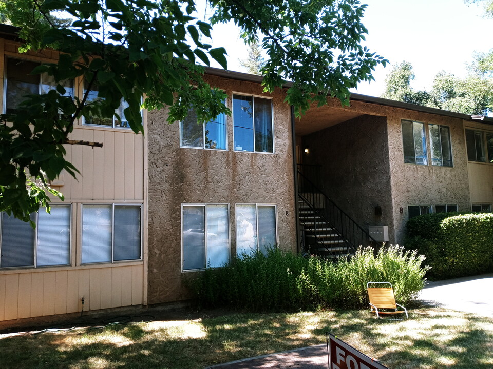 7 Lorayne Ct, Unit C in Chico, CA - Foto de edificio