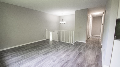 7501 Upper 167th St W in Lakeville, MN - Building Photo - Building Photo