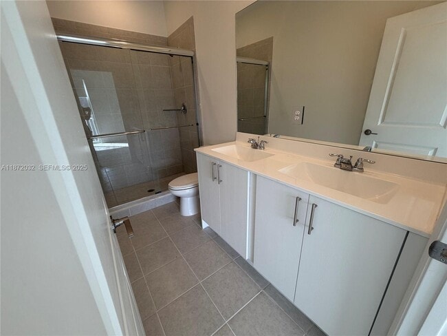 1355 SE 7th Ter in Homestead, FL - Building Photo - Building Photo