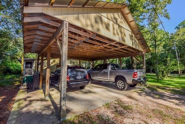 property at 108 Tubbs Ln