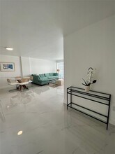 155 Ocean Ln Dr in Key Biscayne, FL - Building Photo - Building Photo