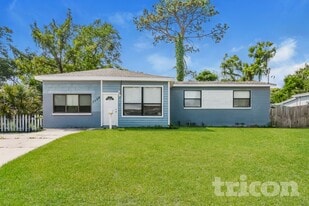 7138 Mayapple Rd in Jacksonville, FL - Building Photo