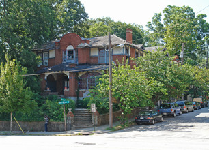 529 Ponce de Leon Ave NE in Atlanta, GA - Building Photo - Building Photo