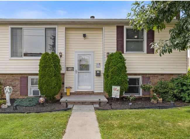 property at 5 5th St