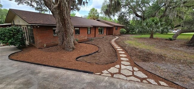 5309 Co Rd 114D in Wildwood, FL - Building Photo - Building Photo