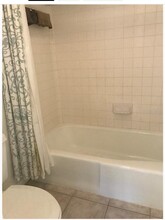 2581 Countryside Blvd, Unit 109 in Clearwater, FL - Building Photo - Building Photo