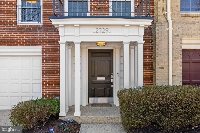 property at 2729 Unicorn Ln NW