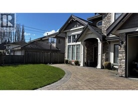 9531 Gormond Rd in Richmond, BC - Building Photo