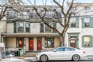 110 W Pomfret St in Carlisle, PA - Building Photo