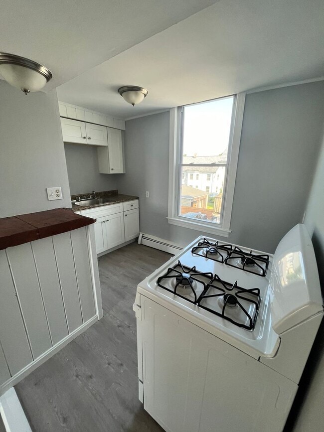property at 408 N Main St