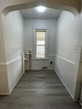 331 W Morrell St, Unit A in Jackson, MI - Building Photo - Building Photo