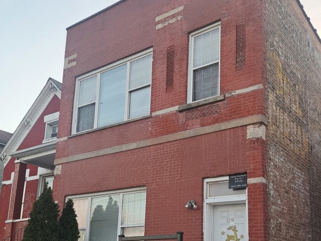 property at 1348 S Fairfield Ave