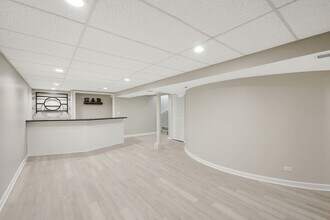 104 Saratoga Ct in Vernon Hills, IL - Building Photo - Building Photo