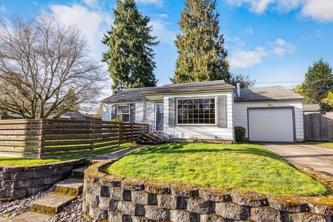 4317 SE Lexington St in Portland, OR - Building Photo - Building Photo