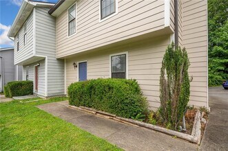 112 Woodberry Ct in Woodstock, GA - Building Photo - Building Photo
