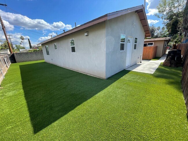 property at 4367 Canterbury Rd