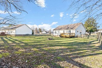 810 Buckhorn Dr in Clarksville, TN - Building Photo - Building Photo