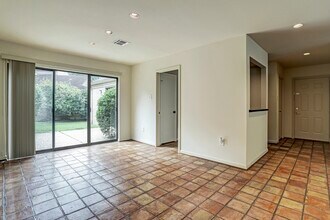 15614 Whitewater Ln in Houston, TX - Building Photo - Building Photo