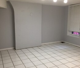 429 Marlborough St, Unit 1 in Boston, MA - Foto de edificio - Building Photo