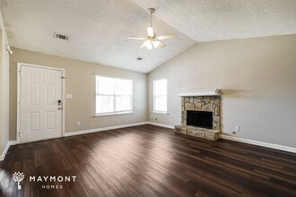 1308 N Hampton Dr, Unit C in Hampton, GA - Building Photo - Building Photo