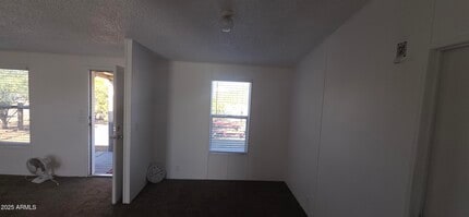 2209 E Carriage Dr in Phoenix, AZ - Building Photo - Building Photo