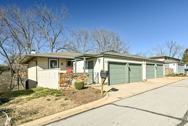 property at 835 Knickerbacker Dr