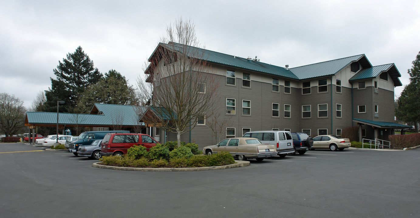 Orchard Knolls Apartments in Roseburg, OR - Building Photo