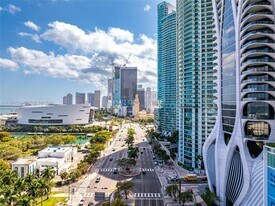 1000 Biscayne Blvd in Miami, FL - Building Photo