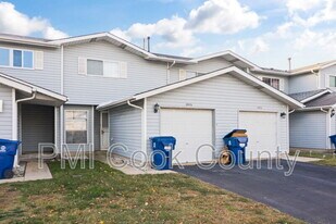 2606 E Martha Pl in Burnham, IL - Building Photo