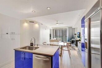3101 Bayshore Dr in Fort Lauderdale, FL - Building Photo - Building Photo