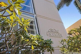 555 University Ave in Honolulu, HI - Building Photo