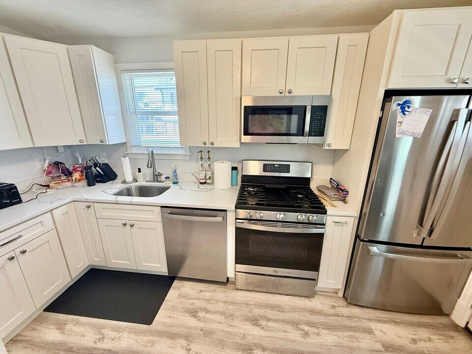 80 Etna St in Boston, MA - Building Photo