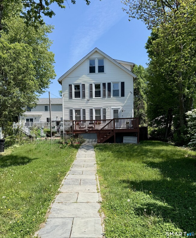 property at 33 MacIntosh Rd