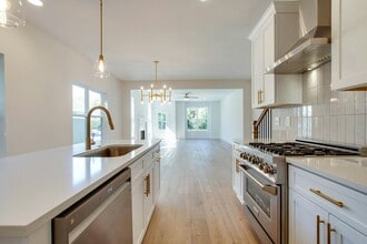 2150 Sadler Ave in Nashville, TN - Building Photo - Building Photo